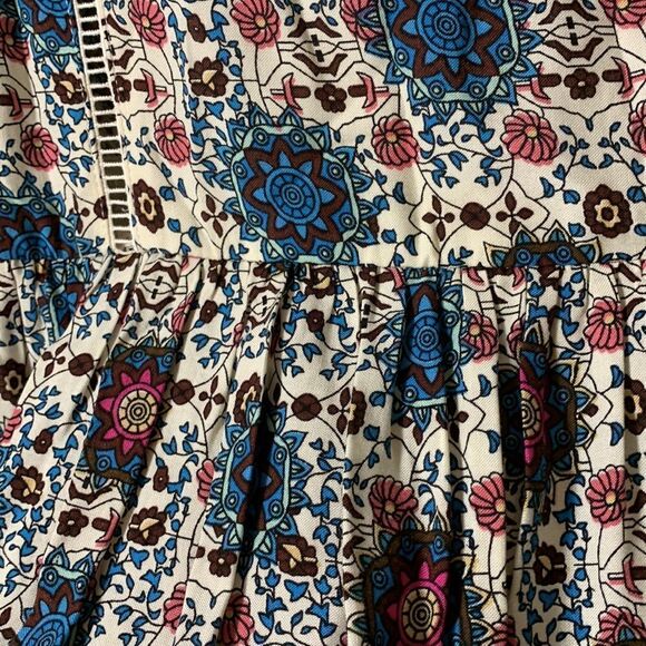 Jodifl Size Small BoHo dress with ruffle sleeves and crochet detail - Picture 7 of 10